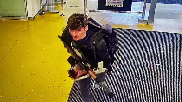 iste tusas tesisine saldiri ani 1729696530