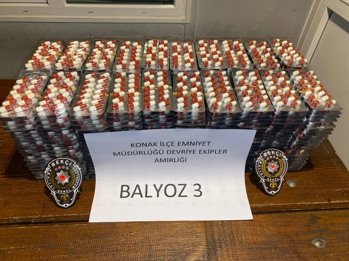 makarna kolisinden 5 bin 559 adet uyusturucu hap cikti 1730213284