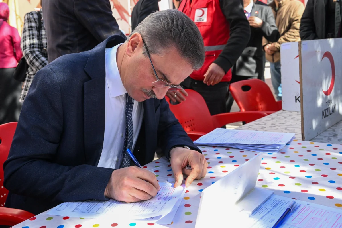 erzurum’da kan bağışı kampanyasına vali aydın baruş katıldı